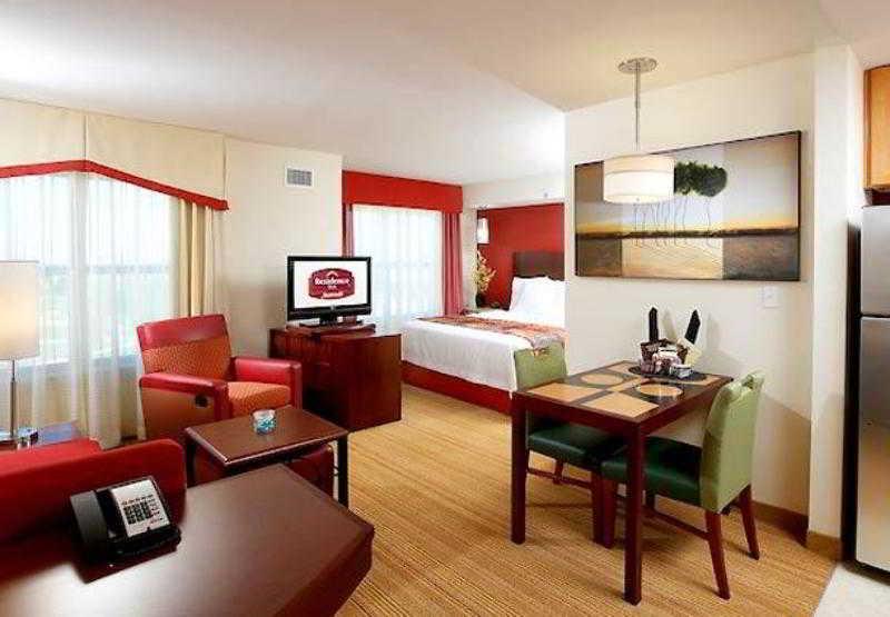 Residence Inn By Marriott Dallas Plano The Colony Room photo